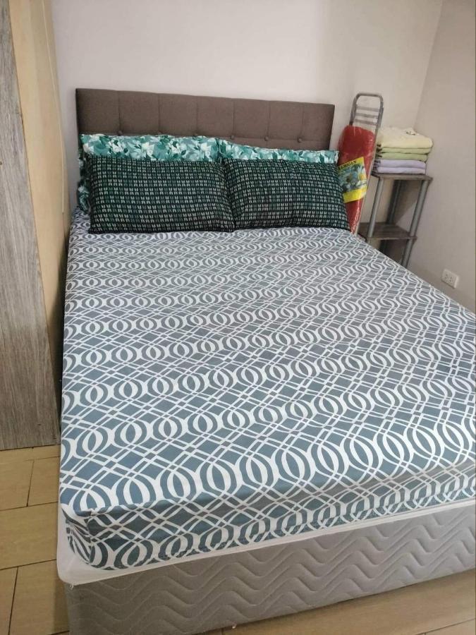 Cubao Manhattanheights Unit 7Ef Tower B, 1Br Manila Esterno foto