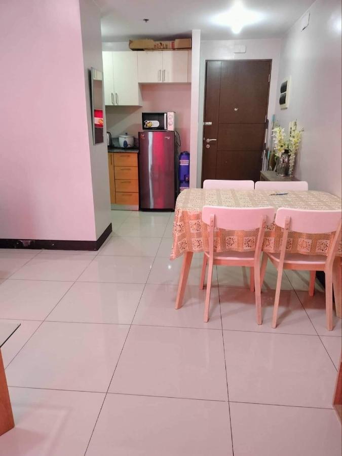 Cubao Manhattanheights Unit 7Ef Tower B, 1Br Manila Esterno foto