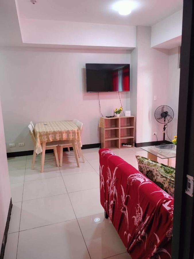 Cubao Manhattanheights Unit 7Ef Tower B, 1Br Manila Esterno foto