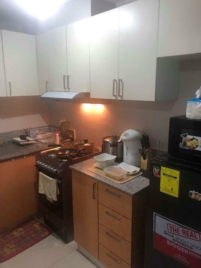 Cubao Manhattanheights Unit 7Ef Tower B, 1Br Manila Esterno foto