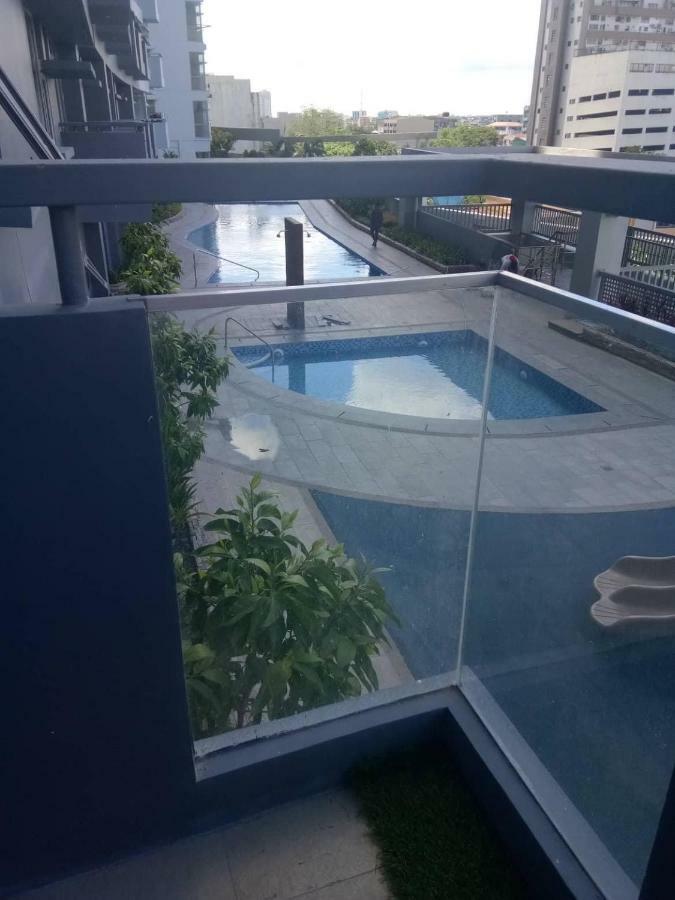 Cubao Manhattanheights Unit 7Ef Tower B, 1Br Manila Esterno foto